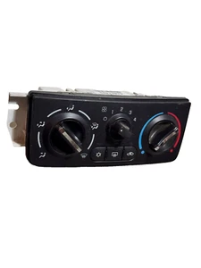2005-10 Chevrolet Cobalt Temperature Control W/ AC (C67) - Front 15217879 - Picture 1 of 4