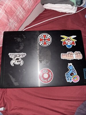 gaming laptop - Image 1 of 3