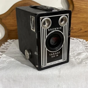 Vintage Eastman Kodak Brownie Box Camera Target Six- 16 made 1946-1951 - Picture 1 of 9