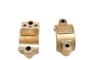 2008 BMW 650i left intake camshaft bearing 2 pieces RE1 236210/23417 - Picture 1 of 7