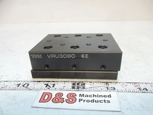 THK VRU3080 6E Cross Roller Table Linear Slide, 45mm Stroke, 4.06kN - Picture 1 of 2