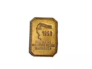 Spina fiera industriale tedesca Hannover 1953 Hannover Messe circa 2,2 x 1,5 cm - Foto 1 di 2
