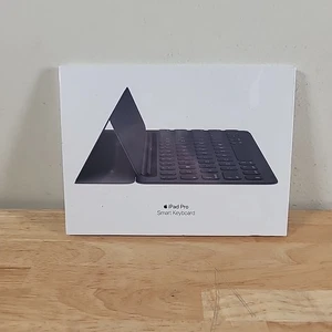 Apple iPad 7th/8th/9th Gen Pro 10.5"/Air Smart Keyboard - Black A1829 - Picture 1 of 3