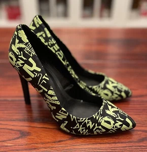 DKNY Gwen Black Background With Neon Green Graffiti Pointed Toe Heels Sz 9 - Picture 1 of 13