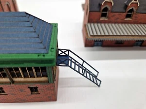 Modelux Spurweite OO "Kingscote" Stellwerk Bausatz - Bild 1 von 6