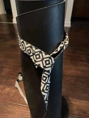 Correa geométrica Lululemon Loop It Up Mat Foto 1 de 4