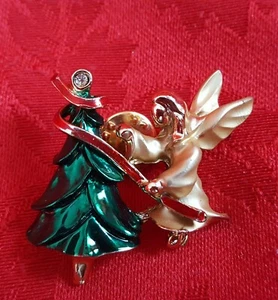 Vintage Signed Gigi Giusti Angel & Christmas Tree Brooch Tack-Pin Gold Tone - Bild 1 von 4