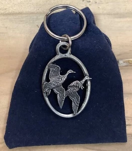 Flying Ducks Silver Pewter Keyring - Beautiful Quality And Detail  - Picture 1 of 2