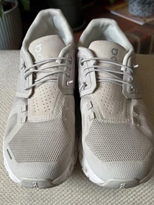 On Cloud Women’s Trainers Pearl White Beige UK 6 EU 39 - Picture 1 of 10