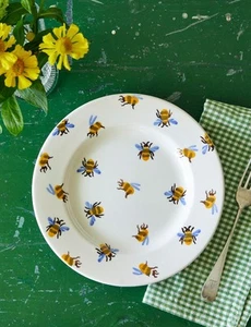 EMMA BRIDGEWATER BUMBLEBEE 8.5" PLATE NEW - Picture 1 of 3