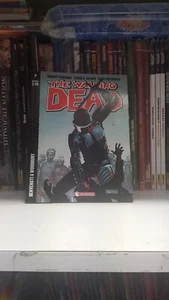 THE WALKING DEAD 7 BENVENUTI A WOODBURY EDIZIONE FORMATO EDICOLA SALDAPRESS - Picture 1 of 2