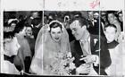 1958 Press Photo Singer Julius Larosa & Wife on Wedding Day - pio37743