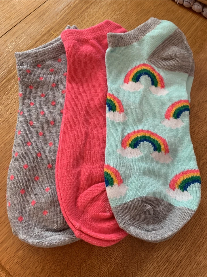 Juego de tres calcetines decorativos para mujer talla 4-10 totalmente nuevos Foto 1 de 1