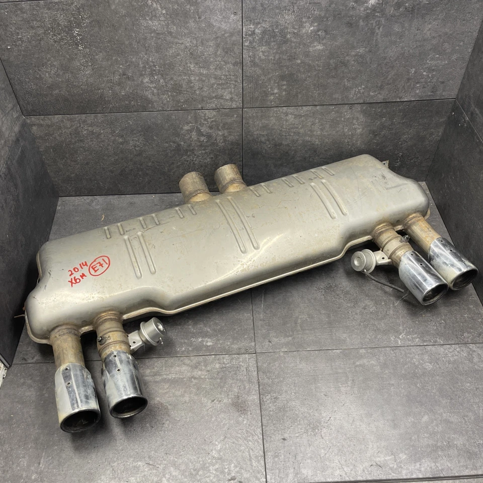 OEM 2011-2014 BMW X6M E71 SILENCIADOR TRASERO ESCAPE DOBLE PUNTA M Foto 1 de 4