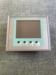 Siemens 6AV6 647-0AA11-3AX0 KTP 400 Basic Mono PN - Picture 1 of 7