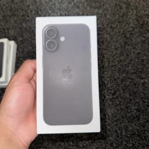 Apple iPhone 16 128GB, Black, Unlocked, Boxed Sealed ✅ - Photo 1 sur 1