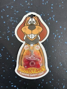 Flashing Safety Light, Red, Protect-A-Pet, Battery Operated, DM Marketing - Picture 1 of 2