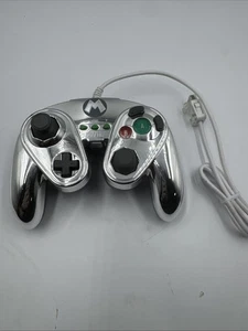 Nintendo Wii/Wii U Metal Mario Controller (085-006) Fight Pad Tested Working - Picture 1 of 3