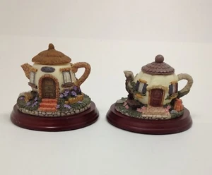 TUDOR TRAIL SAMMLERSTÜCK TEEKANNE COTTAGES 1993 2er SET - Bild 1 von 4