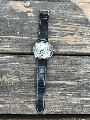 Reloj Jaragar Hombre Forma Triángulo Cuero Genuino Necesita Batería Foto 1 de 4