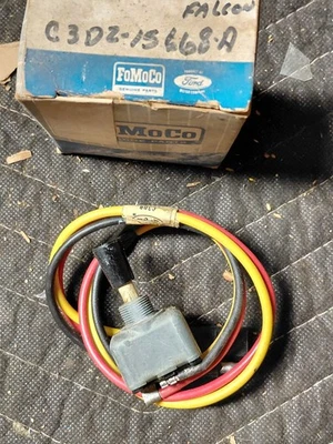 Nos 1963 福特猎鹰彗星可转换顶部开关 C3DZ-15668-A — 第 1/3 张图片