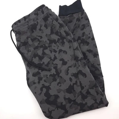 Pantalones de chándal Nike Tech polar para hombre grandes 28”L grises camuflados ropa deportiva CJ5981 Foto 1 de 4