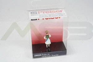 Traje de mujer Preiser 29024 en Uracher escala H0 nuevo - Imagen 1 de 1