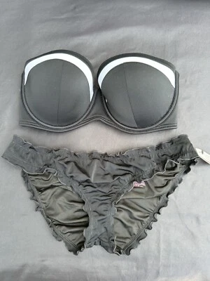 NWT Victoria's Secret Bikini~Black White Classic Bandeau~Ruffle Cheeky~34D/M - Image 1 of 4