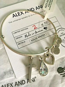 Brazalete Dije Alex and Ani Corazón Todo ❤ Tono Plata con Tarjeta NUEVO - Imagen 1 de 4