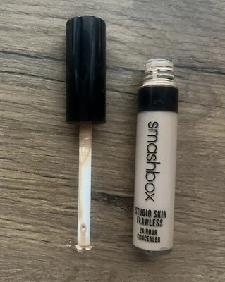 Smashbox Studio Skin Flawless 24 Hour Concealer - Light Medium Warm Peach 8 ml - Bild 1 von 2