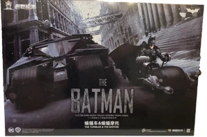 THE BATMAN 1:12 DARK KNIGHT TRILOGY ASSEMBLY MODEL THE TUMBLER & BATPOD MISB! - Picture 1 of 2