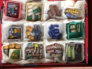 Antike Handelsperlen Glasperlen Trade Beads Afrikahandel plus Fachbuch Dumont-V - Bild 1 von 24