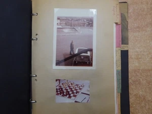 Ordner Schachecke Georg Kieninger 1960/70er Jahre + Photo Kieninger am  Auto - Bild 1 von 3