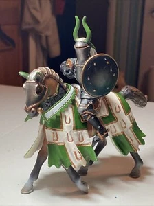 SCHLEICH 70047 Knights Tournament Knight Taurus - No weapon - Picture 1 of 5