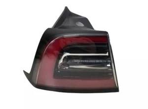 BRAND NEW OEM 17-2023 Tesla Model Y/3 LH Taillight Assembly 1077397-00-H - Picture 1 of 2