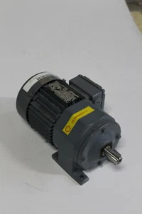 SEW R32 DT71D4 0,37kW 380VAC Motor NEW - Picture 1 of 2