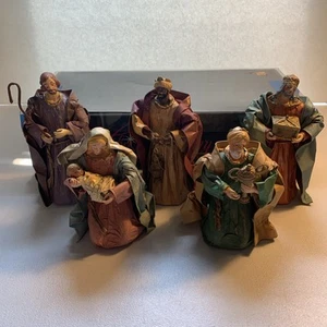 5 Piezas Pintado PAPEL MACHÉ BELÉN 7" Tesoro de Navidad J C Penney Con Caja - Imagen 1 de 17