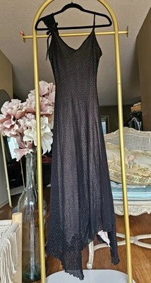 Vestido de malha preto vintage Betsey Johnson anos 90 sobreposição de renda gótico tamanho 10 P/M - Imagem 1 de 4