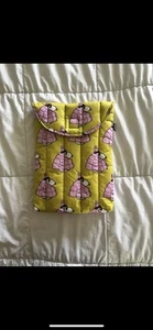 BAGGU X Peanuts Puffy Laptop Sleeve 13/14 inches (lightly Used) - Afbeelding 1 van 6