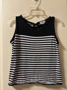 St. John Sport Petite gestreiftes Strick-Tanktop – Wollmischung – schwarz weiß - Bild 1 von 5