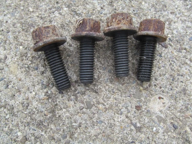 Jeep Wrangler TJ 2003 2004 2005 2006 4,0 L montaje en pernos de transmisión Foto 1 de 1