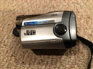 Camcorder JVC Mini DV Digital Video Camera GR-DA30U - Picture 1 of 24