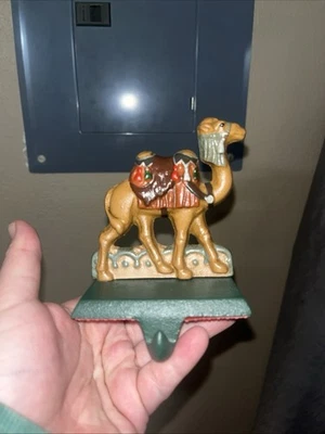 Percha de medias de hierro fundido camello Midwest of Cannon Falls Foto 1 de 4