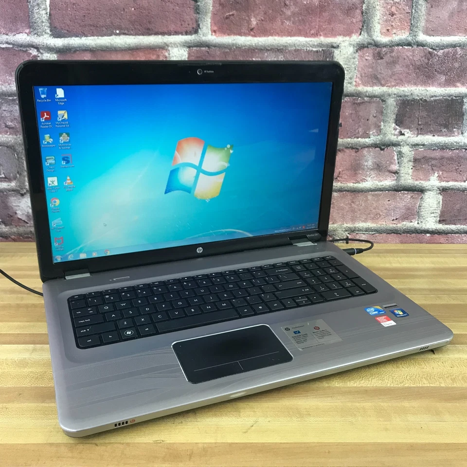 HP dv7 17.3" Retro Gaming Laptop i5-M430 2.27GHz 6GB RAM (Windows 7 Ultimate) - Image 1 of 4