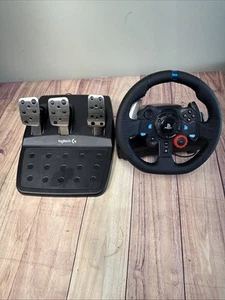 Logitech G29 Driving Force Racing Wheel & Pedals PC/PS5/PS4/PS3. No Power Cord - Picture 1 of 12