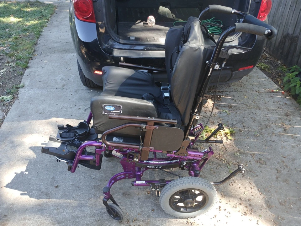 Freedom Designs P.R.O. Silla de ruedas para niños pediátricos CG PRO 87198 inclinable en el espacio Foto 1 de 4