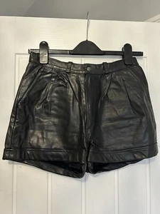 VintageBlack Leather Shorts. Hotpants Pockets & Belt loops. Size 6 - Picture 1 of 4