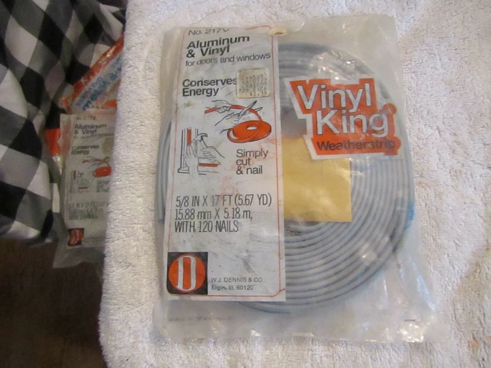 Vntg Vinyl King No 217 Aluminum & Vinyl Weatherstrip 5/8" x 17ft NOS WJ Dennis - Image 1 of 2