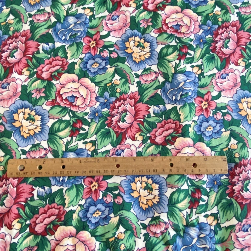 Tela floral de algodón de peso pesado para decoración del hogar empacada de 2 años Foto 1 de 4