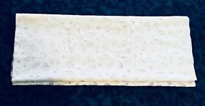 White Semi Sheer Floral Lace Net Fabric Yardage 2.5 yards x 58" MOD Flowers - Picture 1 of 6